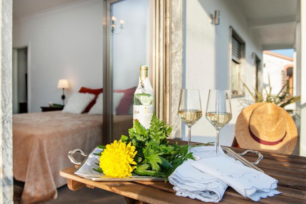 Beachouse - Surf, Bed & Breakfast Ericeira Luaran gambar