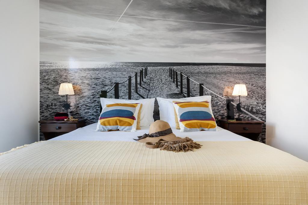 Beachouse - Surf, Bed & Breakfast Ericeira Bilik gambar