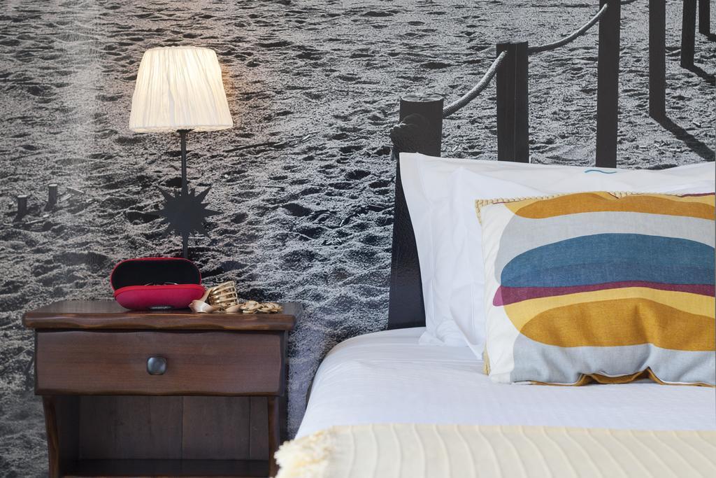 Beachouse - Surf, Bed & Breakfast Ericeira Bilik gambar