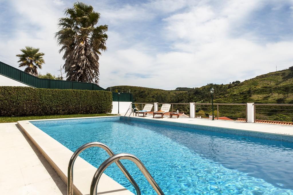 Beachouse - Surf, Bed & Breakfast Ericeira Luaran gambar