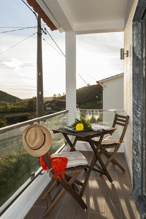 Beachouse - Surf, Bed & Breakfast Ericeira Bilik gambar