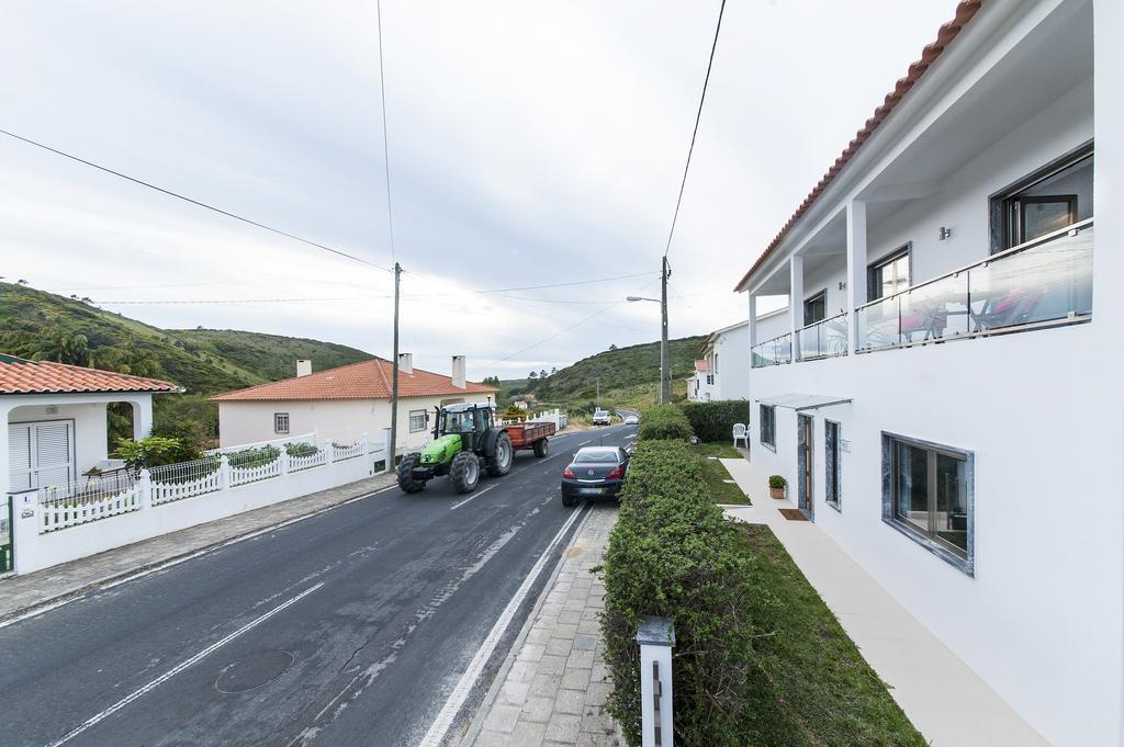 Beachouse - Surf, Bed & Breakfast Ericeira Luaran gambar